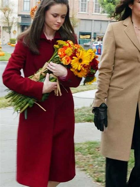 rory gilmore red coat.